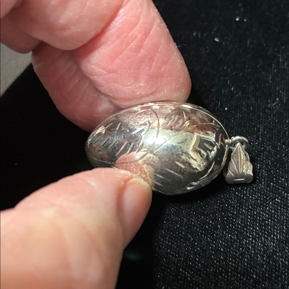 Vintage rare sterling silver egg locket - Picture 15 of 16
